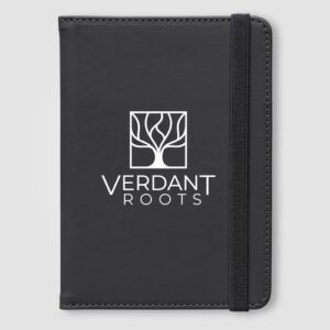 Porte-passeport Malmö en matériaux recyclés avec compartiments de voyage – 11 × 15 cm