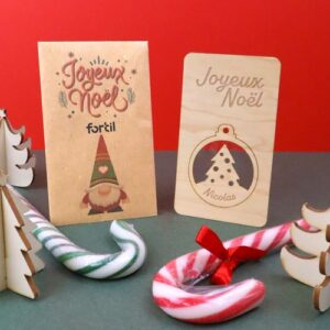 Carte bois boule de Noël détachable